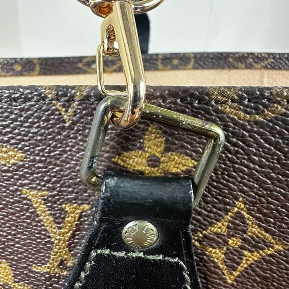 Louis Vuitton Vintage Monogram Sac Plat Tote Bag - Picture 13 of 16